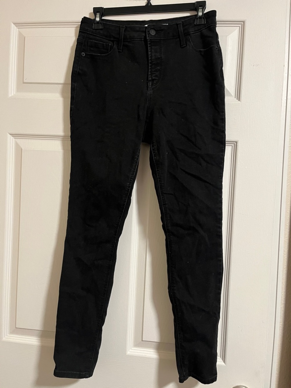 Women's High-Rise Black Skinny Jeans